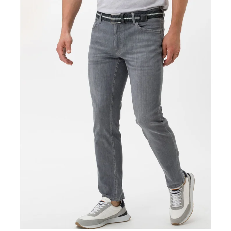 Classic Blue Men's JeansBrax Hi-FLEX Stretch Five Pocket Summer Jeans Slim Fit Chuck 84-6277 - Light Grey Classic Blue Men's JeansBrax Hi-FLEX Stretch Five Pocket Summer Jeans Slim Fit Chuck 84-6277 - Light Grey