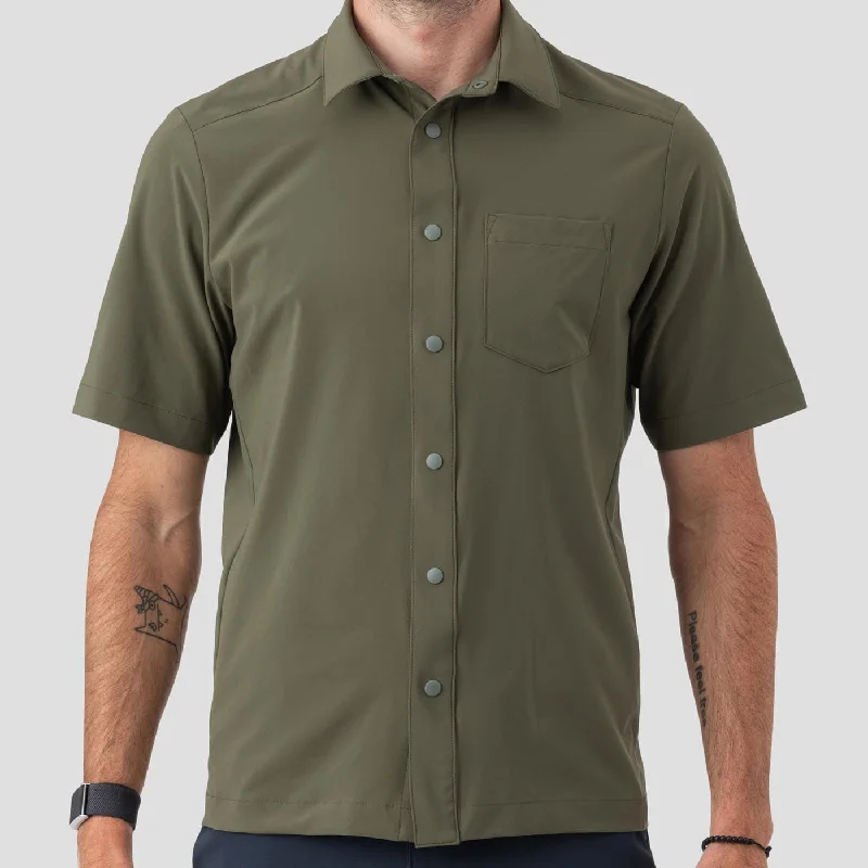 Men's Graphic Print T-Shirts for a Statement LookMen's Mission Shirt - Olive