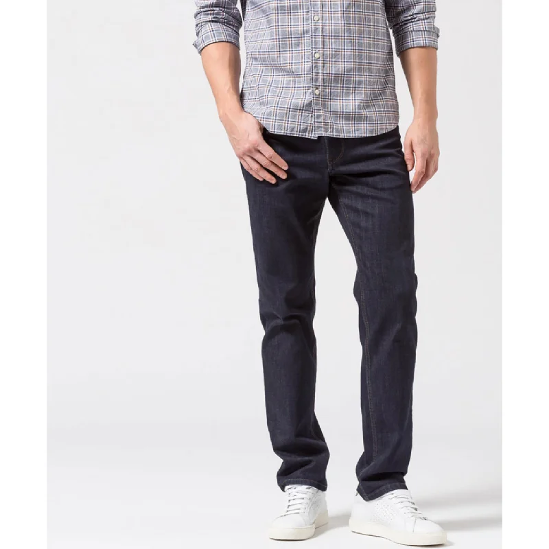 Men's Straight-Leg Jeans in Dark WashBRAX MASTERPIECE COOPER FIT DENIM REGULAR FIT JEANS 80-3000 - DARK BLUE Men's Straight-Leg Jeans in Dark WashBRAX MASTERPIECE COOPER FIT DENIM REGULAR FIT JEANS 80-3000 - DARK BLUE