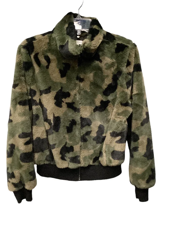 Men's Coats with Modern CutsJacket Faux Fur & Sherpa By Socialite In Camouflage Print, Size: L